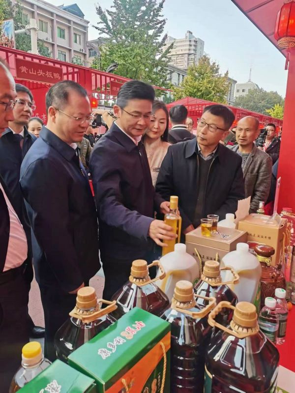 九洲国际,油茶莳植生产加工销售,植物油莳植生产加工销售